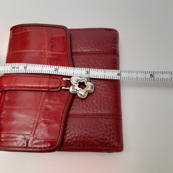Brighton Red Croco Leather Flap Wallet Square Bifold Travel Wallet Compact - Picture 8 of 8